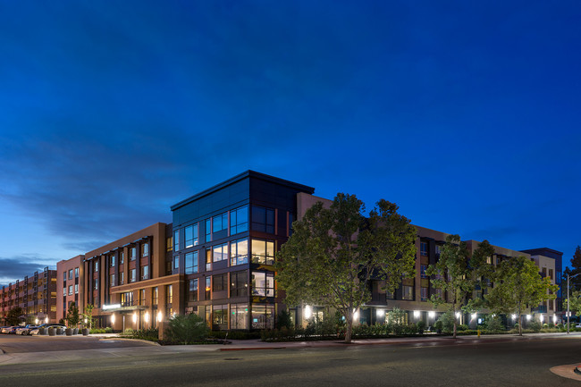 Cannery Park by Windsor in San Jose, CA - Foto de edificio - Building Photo