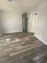 415 Kent Rd in Upper Darby, PA - Building Photo - Building Photo