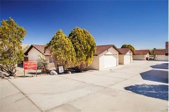 11081-11097 Cholla Ave in Morongo Valley, CA - Building Photo - Building Photo