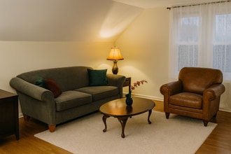 28 Poinciana Pkwy in Cheektowaga, NY - Building Photo - Building Photo