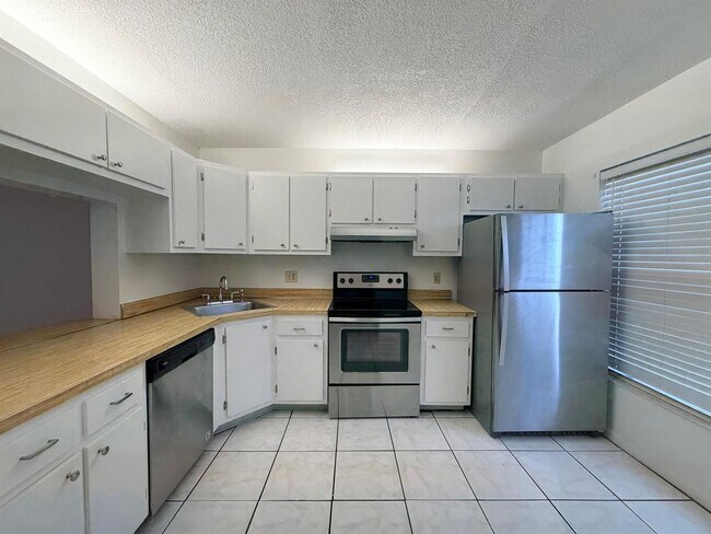 5112 Society Pl W in West Palm Beach, FL - Building Photo - Building Photo