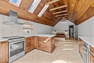 805 Woodruff Pl in Charlotte, NC - Building Photo - Building Photo