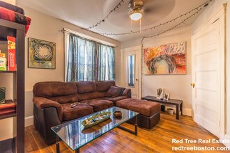 163 Hillside St, Unit 1 in Boston, MA - Building Photo - Building Photo