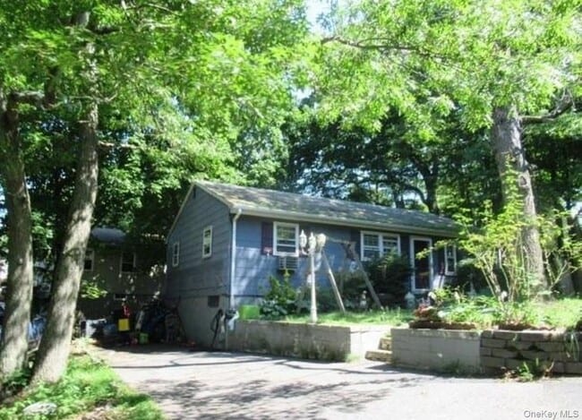 3 Twilight Rd in Rocky Point, NY - Building Photo - Building Photo