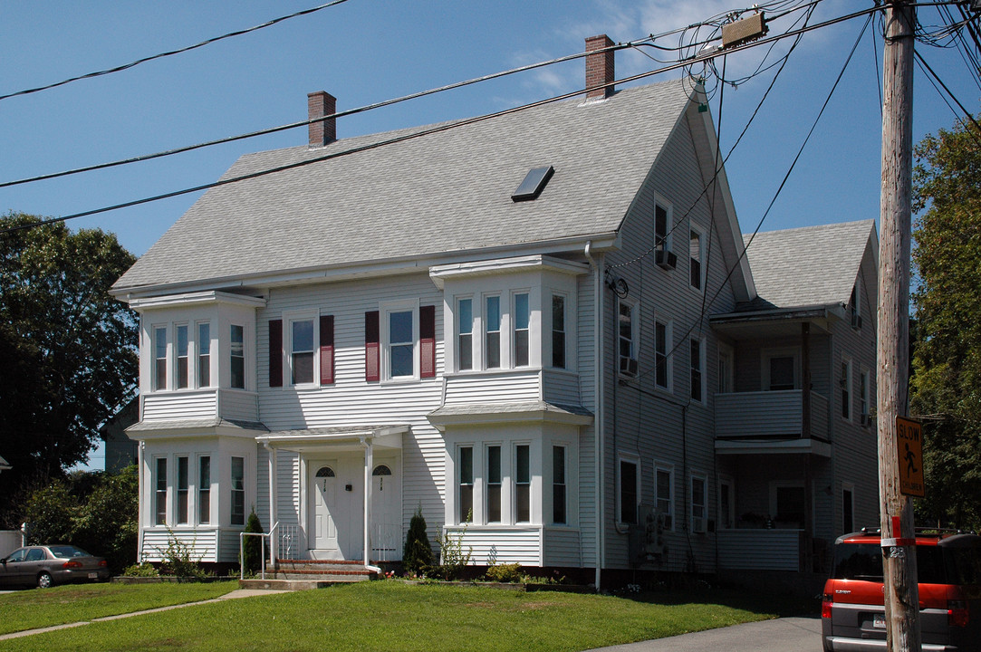 316-318 Commmercial St in Whitman, MA - Building Photo