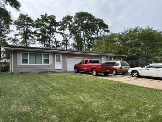 property at 2820-2822 Beverly Hills Dr