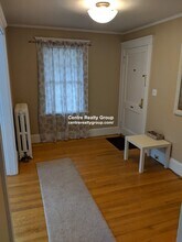 12 Westbourne Rd, Unit 1 in Newton, MA - Building Photo - Building Photo