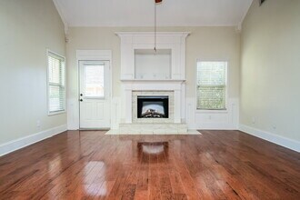 104 Society St in Mcdonough, GA - Foto de edificio - Building Photo