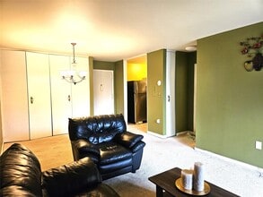 1 Lakeview Dr in Peekskill, NY - Building Photo - Building Photo
