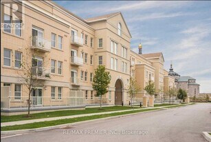 28 Prince Regent St in Markham, ON - Building Photo