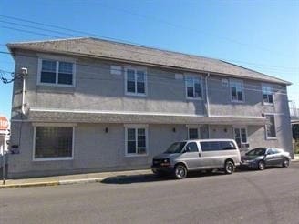 21 N Lobb Ave in Pen Argyl, PA - Building Photo