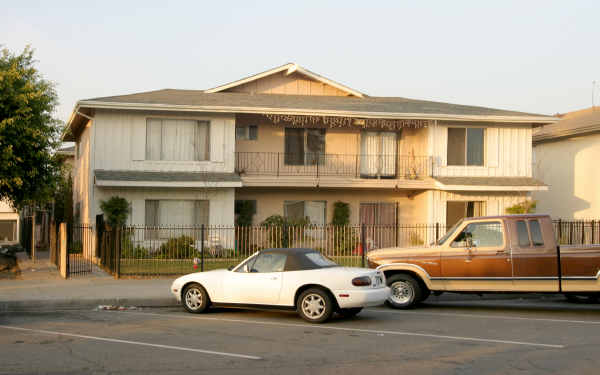 1313 W Lynne Ave in Anaheim, CA - Building Photo - Building Photo