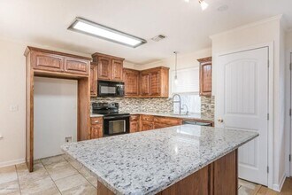 8 Windy Meadow Ln in Canyon, TX - Building Photo - Building Photo