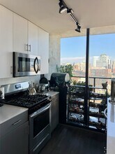 160 N Elizabeth St in Chicago, IL - Building Photo - Building Photo