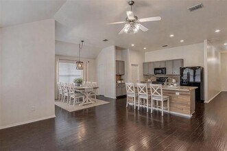 931 Hunter Ln in Burleson, TX - Building Photo - Building Photo