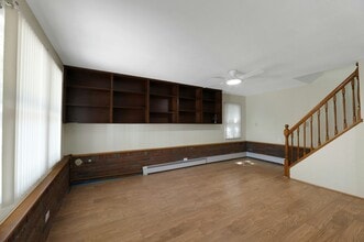 402 Monroe Ave in New Milford, NJ - Building Photo - Building Photo