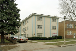 8308 Kilpatrick Ave Apartamentos