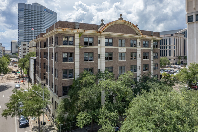 404 N Julia St in Jacksonville, FL - Foto de edificio - Building Photo