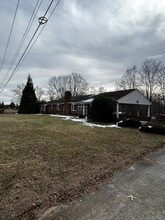 6705 Everett Rd in Forest, VA - Foto de edificio - Building Photo