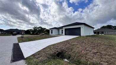 1294 San Matio St in Palm Bay, FL - Foto de edificio - Building Photo