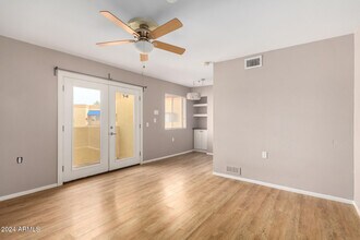 12221 W Bell Rd in Surprise, AZ - Building Photo - Building Photo