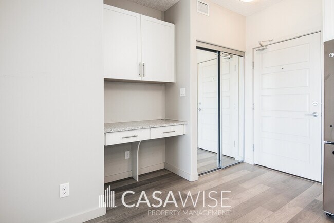 1144-1144 Adamson Dr SW in Edmonton, AB - Building Photo - Building Photo