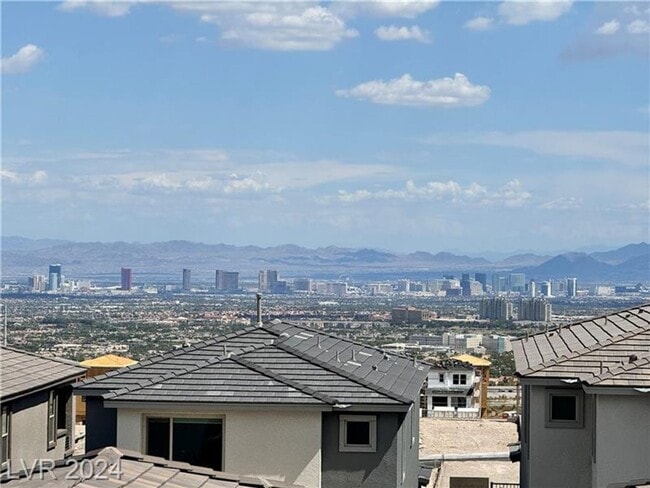 1534 Crowned Eagle St in Las Vegas, NV - Building Photo - Building Photo