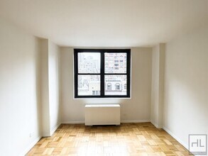 EAST 49 STREET, Unit 6D in New York, NY - Foto de edificio - Building Photo