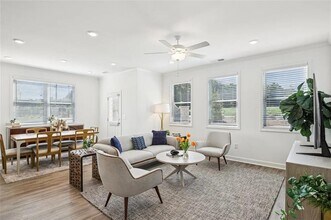 4085 Hillmont Ln in Powder Springs, GA - Building Photo - Building Photo