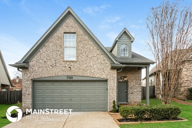 property at 7122 Queens Crown Ct