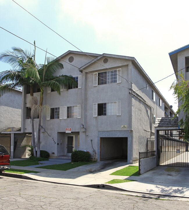 4038 W 129th St in Hawthorne, CA - Foto de edificio - Building Photo