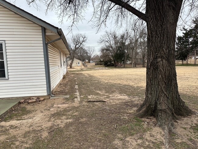 1517 N Jackson St in Enid, OK - Building Photo - Building Photo