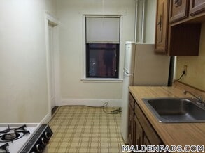 349 Pleasant St in Malden, MA - Building Photo - Building Photo