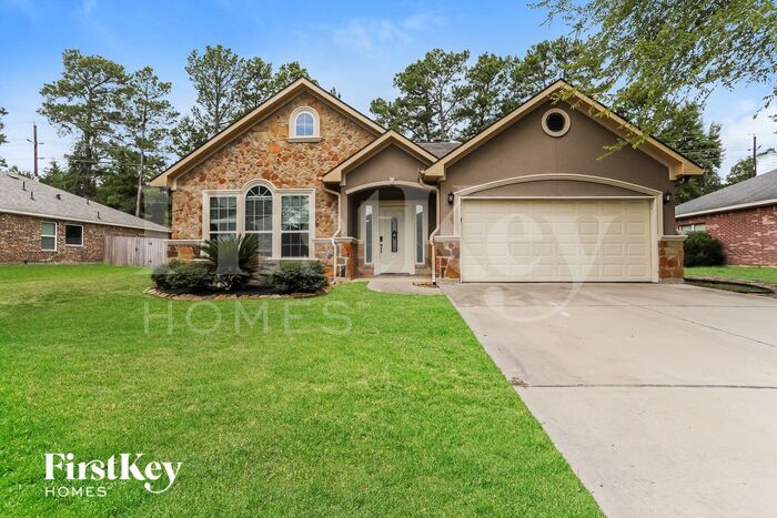 12054 Mustang Ave in Willis, TX - Building Photo