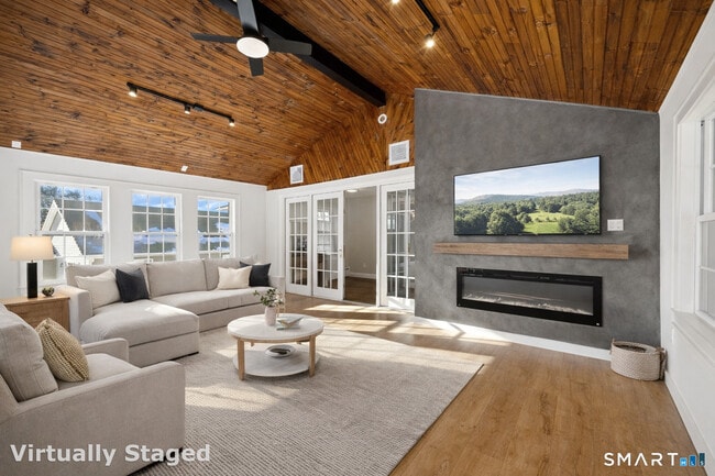 260 French St in Watertown, CT - Building Photo - Building Photo