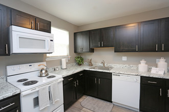 The Springs Townhomes in Parkville, MD - Foto de edificio - Interior Photo