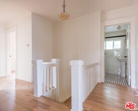 4919 Sycamore Terrace in Los Angeles, CA - Building Photo - Building Photo