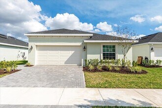 6331 Windwood Wy in Port St. Lucie, FL - Foto de edificio - Building Photo