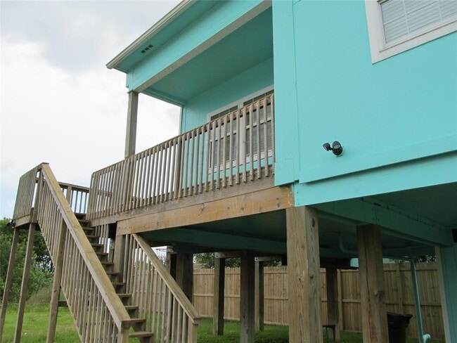 903 16th St in San Leon, TX - Building Photo - Building Photo