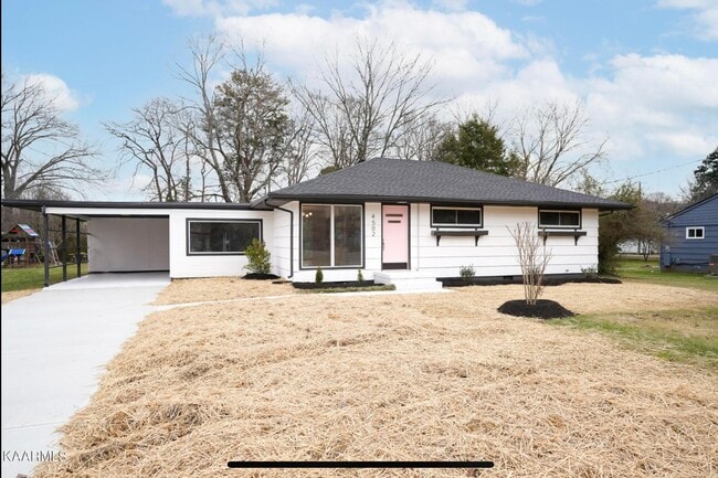 4502 Glasgow Rd in Knoxville, TN - Building Photo - Building Photo