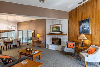 The Groves Senior Living in Independence, MO - Building Photo - Interior Photo