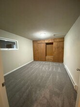 240 Lucinda St in Perry, IA - Building Photo - Building Photo