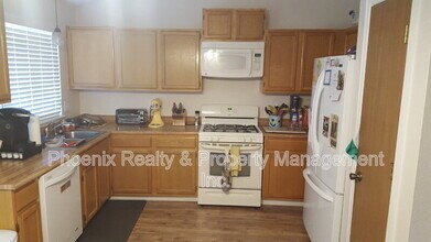 12637 Meade St in Broomfield, CO - Building Photo - Building Photo