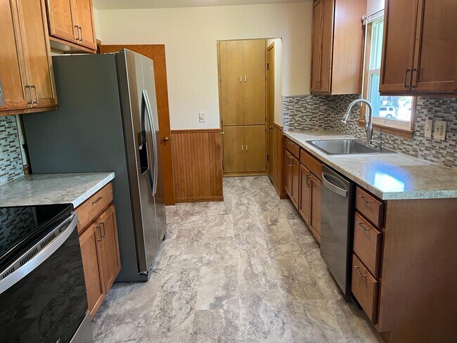 421 Critchell Terrace in Madison, WI - Building Photo - Building Photo
