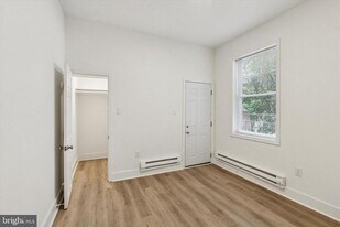 1945 Dennie St in Philadelphia, PA - Building Photo