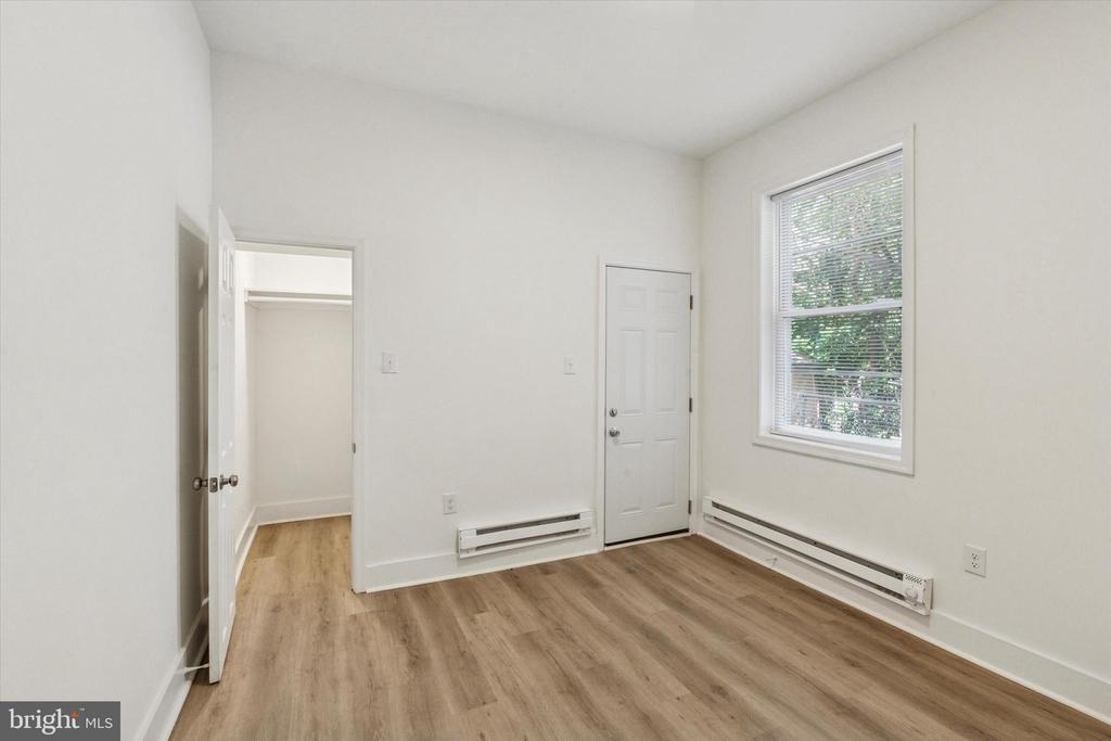 1945 Dennie St in Philadelphia, PA - Building Photo