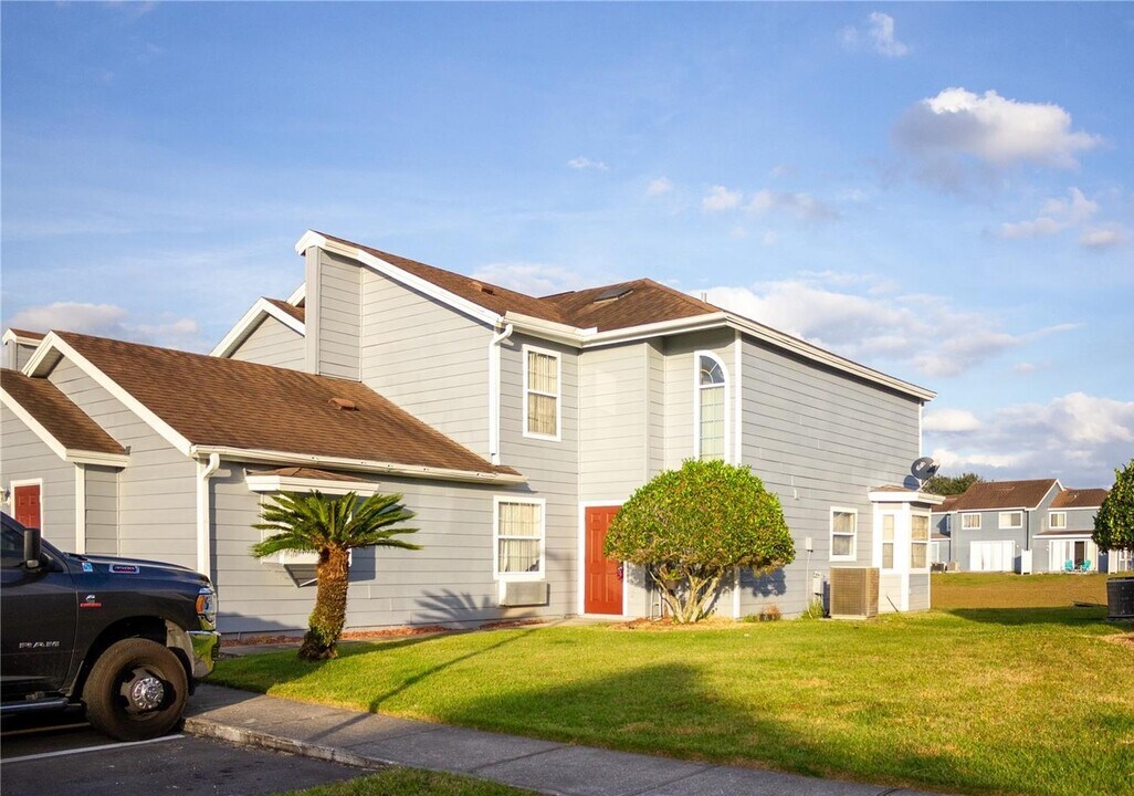 873 Caribbean Dr in Davenport, FL - Building Photo