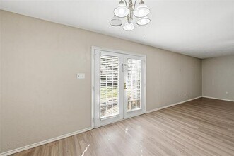 1718 Dorchester Dr in Arlington, TX - Building Photo - Building Photo