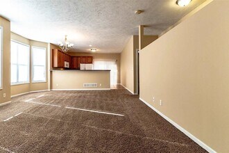 5503 Sandhutton Ct, Unit 5503 in Rockford, IL - Building Photo - Building Photo