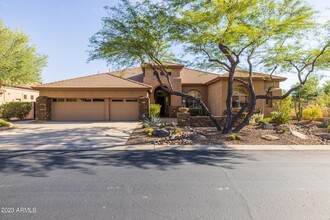 13331 E Del Timbre Dr in Scottsdale, AZ - Foto de edificio - Building Photo